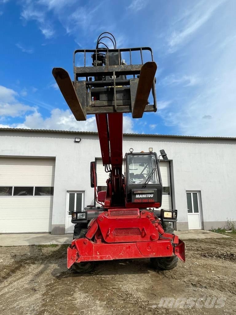 Manitou MRT 2150 M 伸縮臂操作車