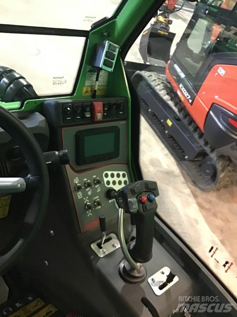 Avant 760 多功能裝載機