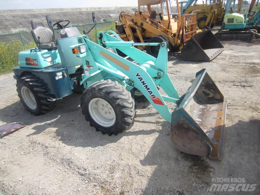 Yanmar V4 輪胎式裝載機