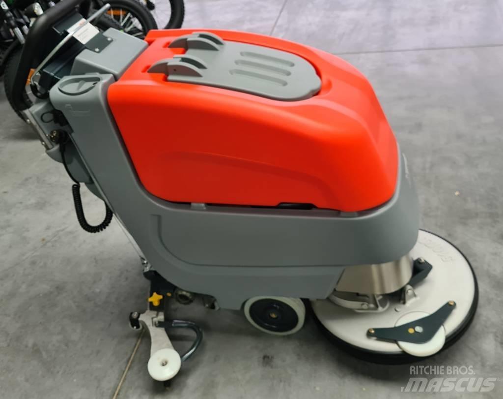Hako Scrubmaster B45 洗地吸乾機