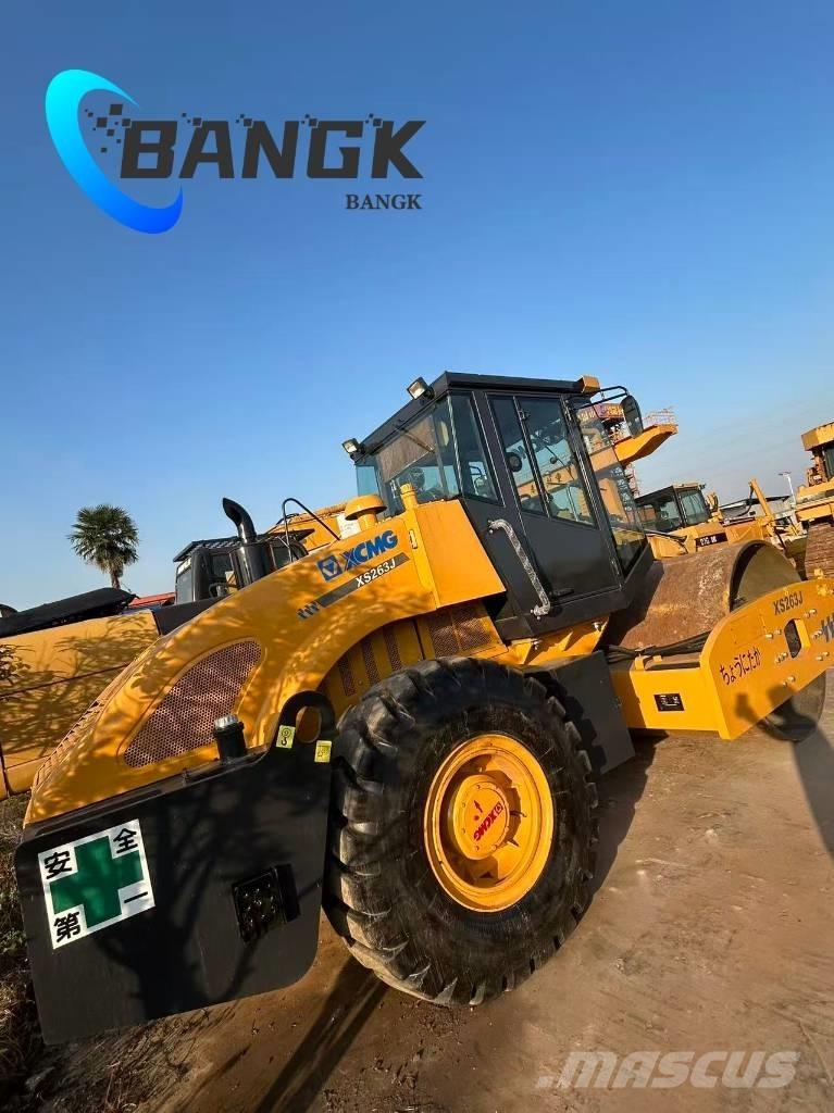 XCMG XS 263 J 單輪滾壓機