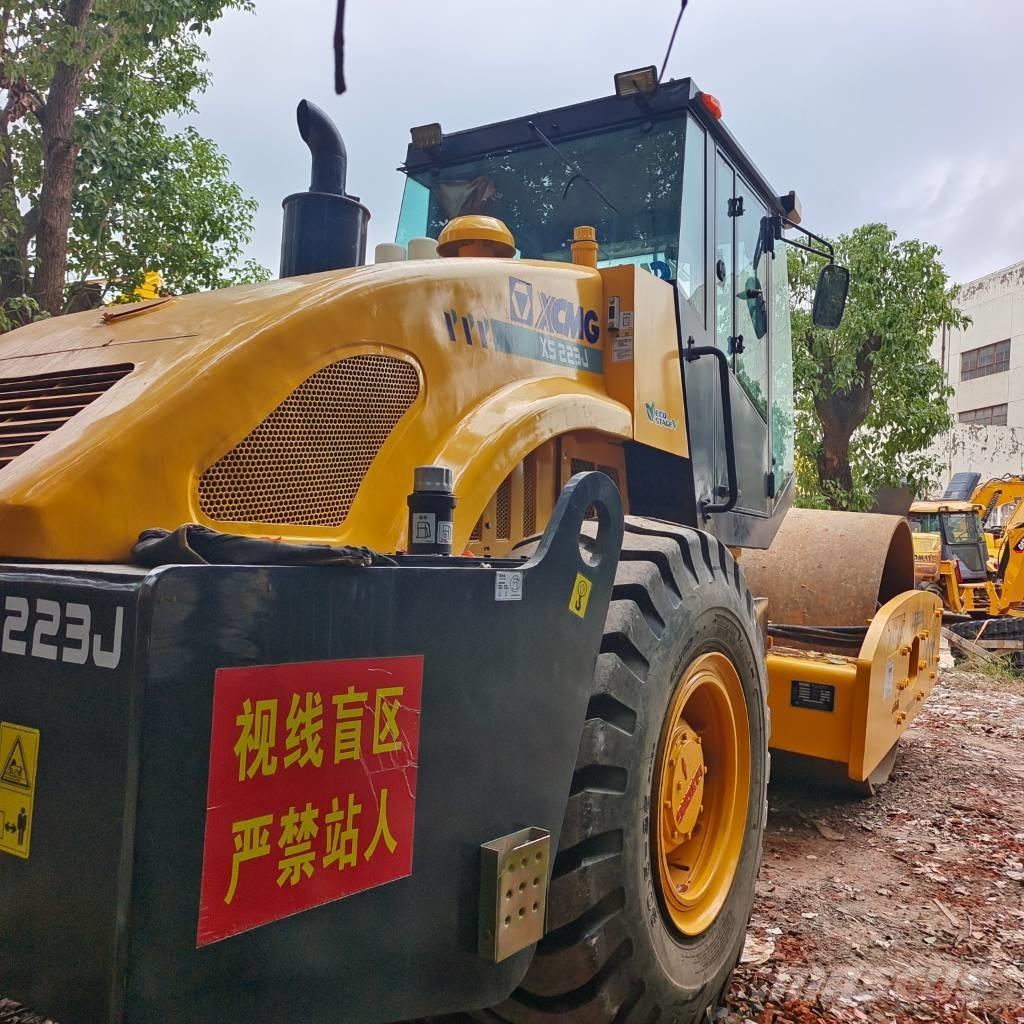 XCMG XS 223 J 單輪滾壓機