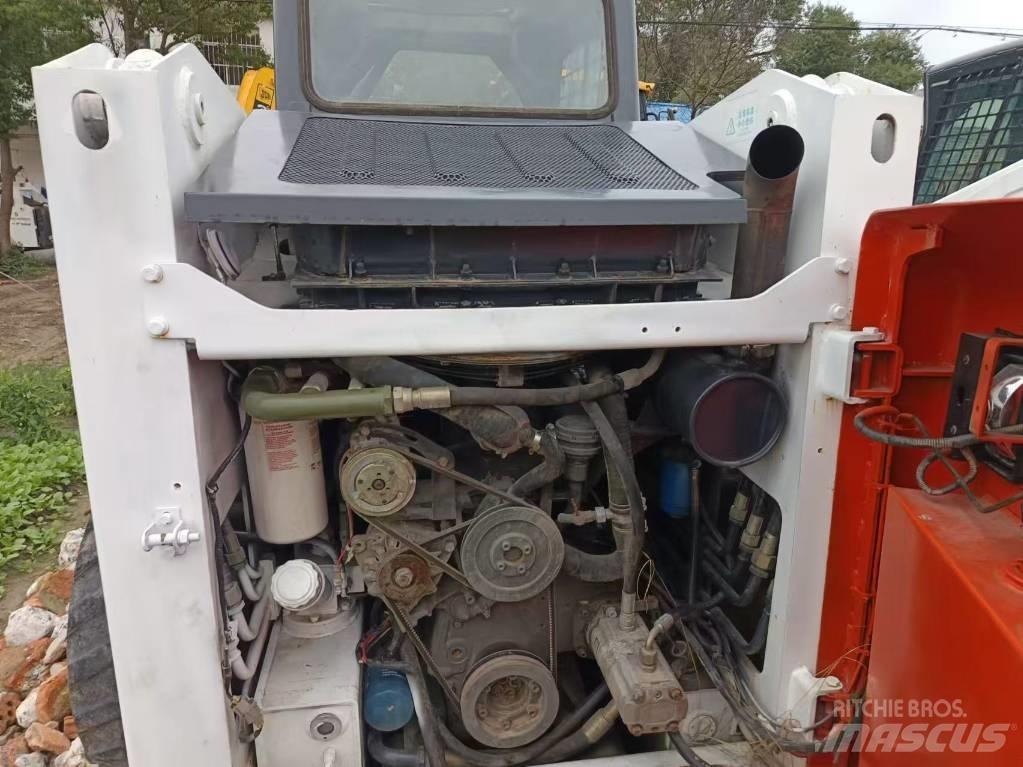 Bobcat S 590 滑移轉向裝載機