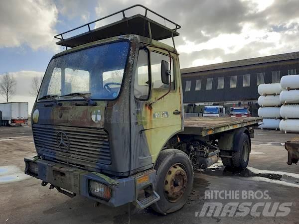 Mercedes-Benz 1213 平板式/側卸式卡車