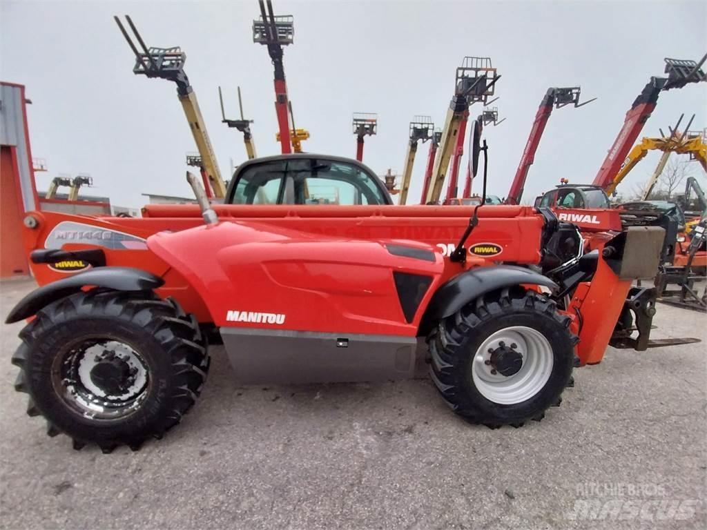 Manitou MT1440 伸縮臂操作車