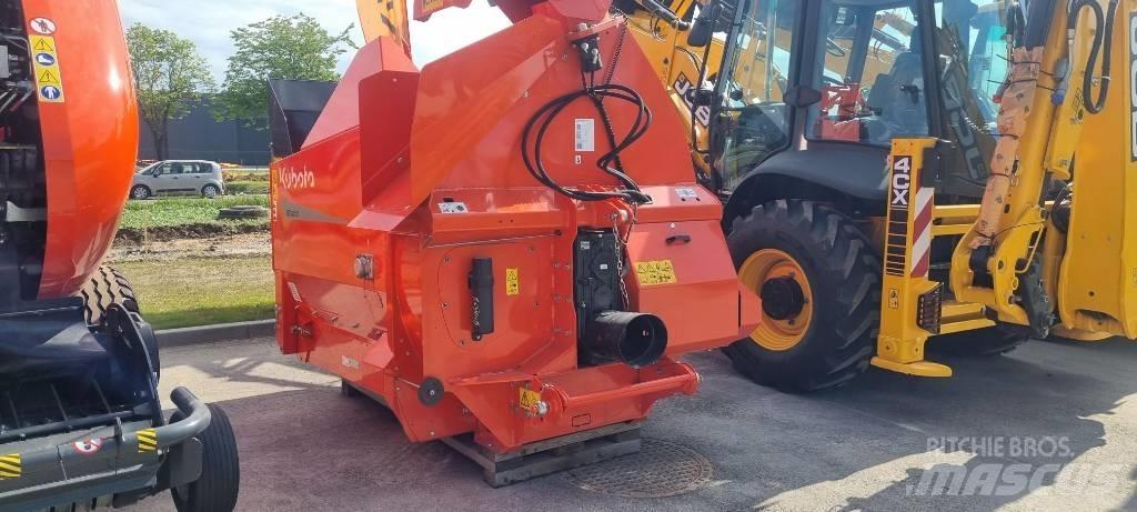 Kubota BC 1200 草捆撕碎機、切割機、拆袋機
