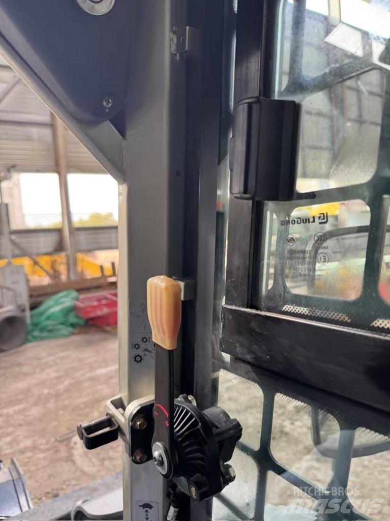 LiuGong 385 B 滑移轉向裝載機