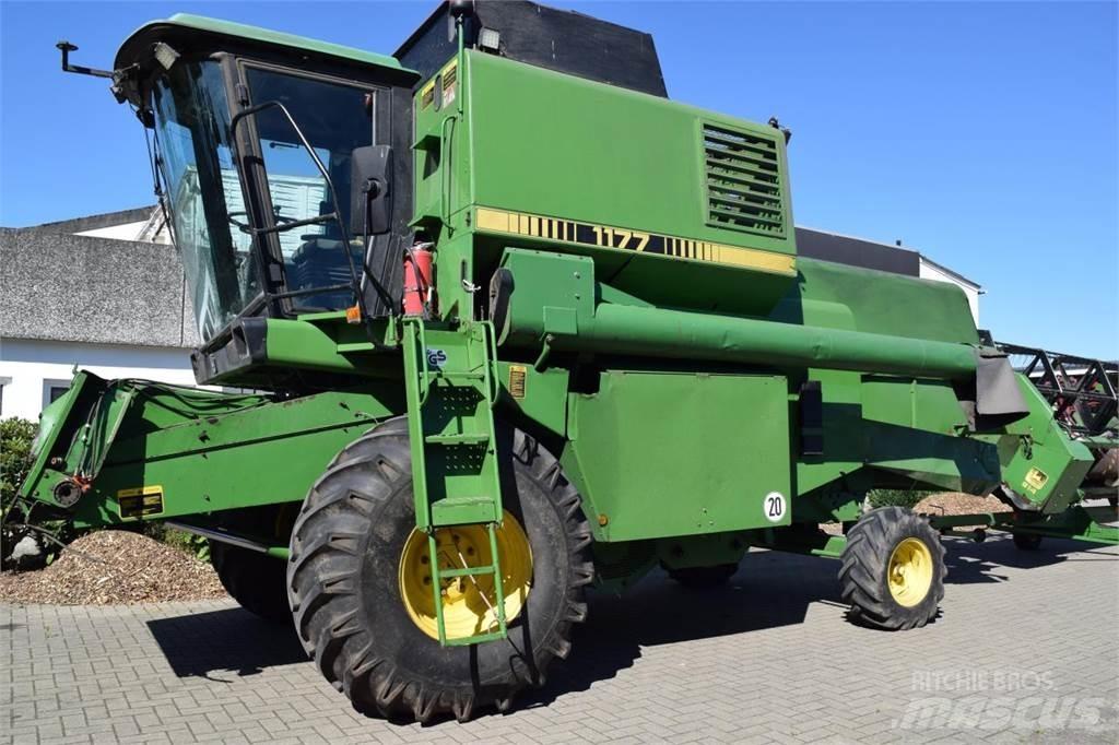 John Deere 1177 聯合收穫機