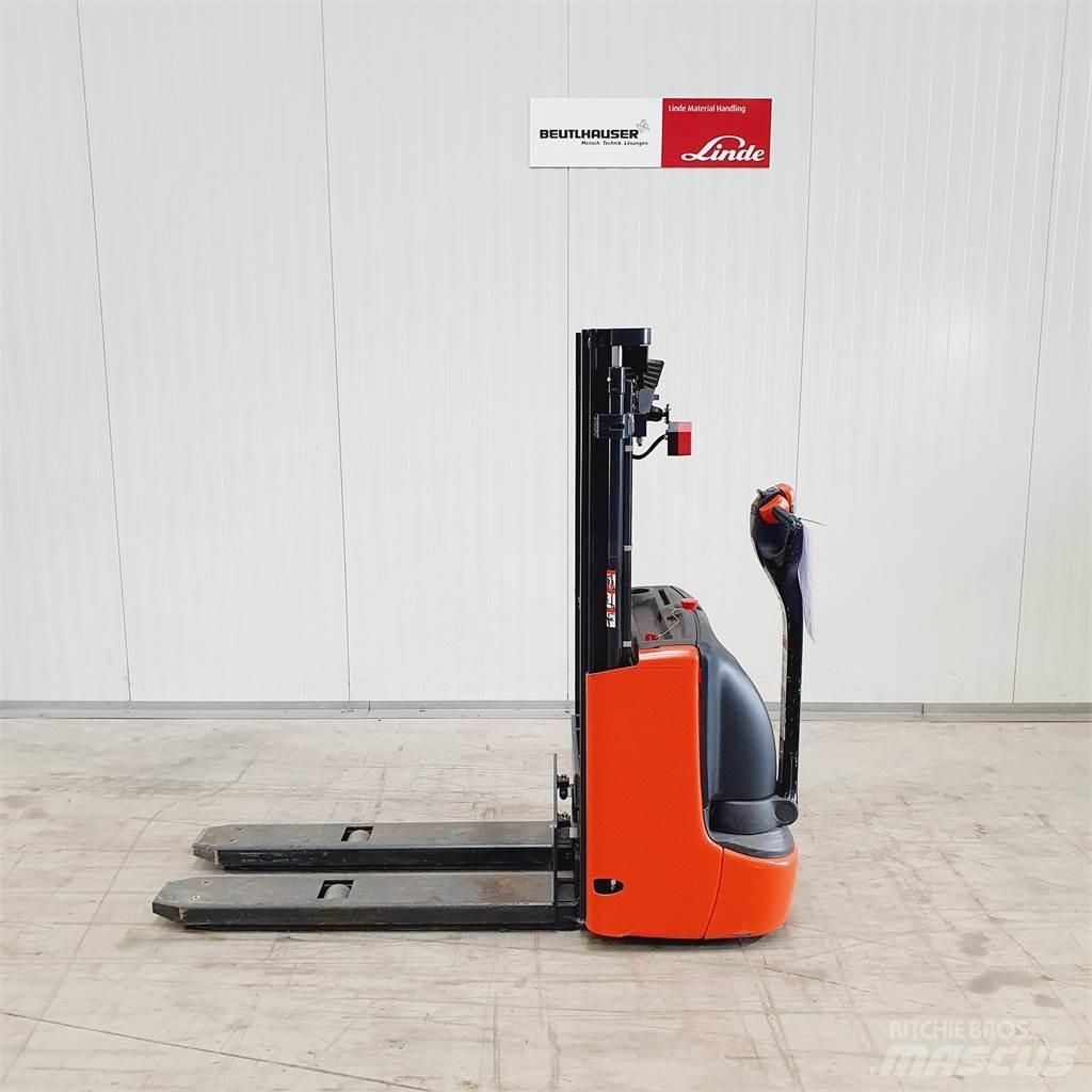 Linde L12 行走控制式堆積機