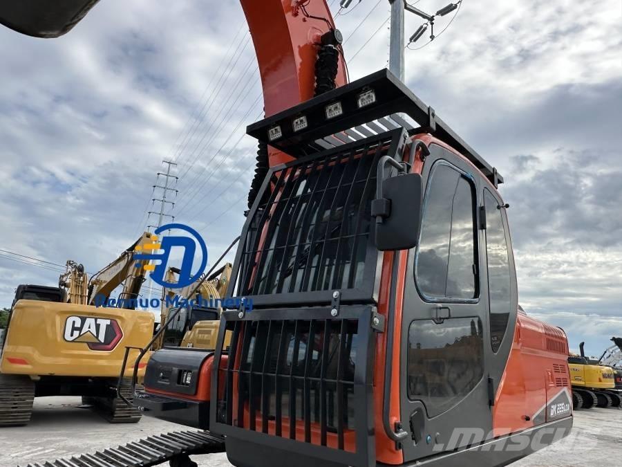 Doosan DX 225 LCA 履帶式 挖土機/掘鑿機/挖掘機