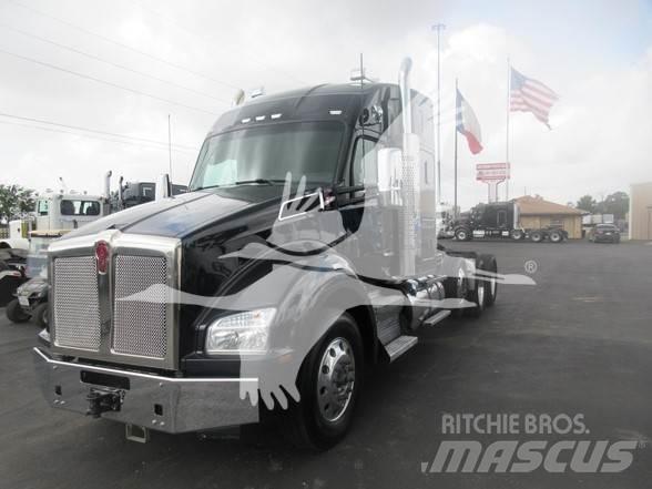 Kenworth T880 曳引機組件
