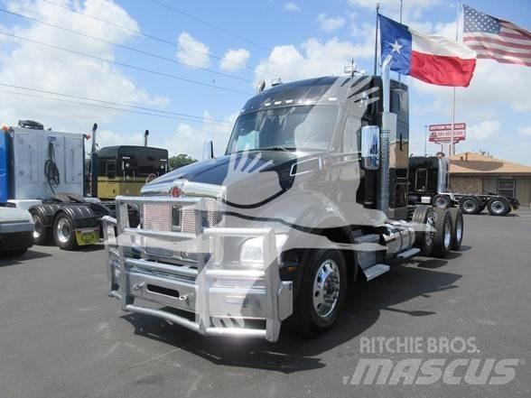 Kenworth T880 曳引機組件