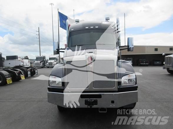 Kenworth T880 曳引機組件