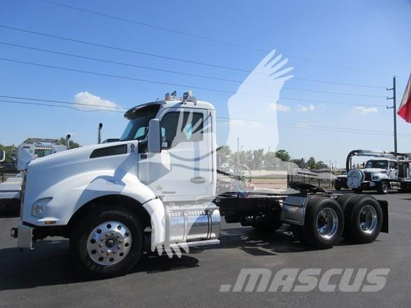 Kenworth T880 曳引機組件