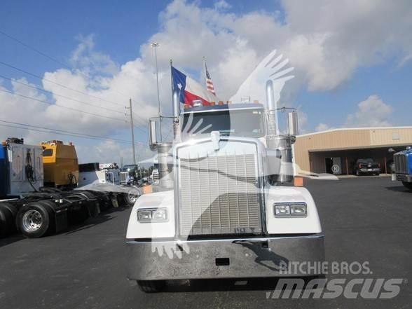 Kenworth W900L 曳引機組件