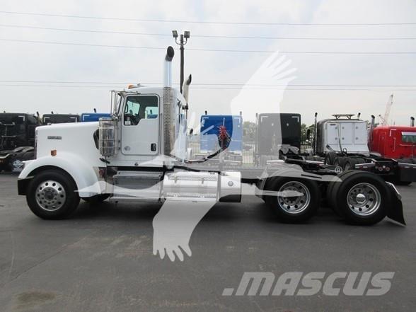 Kenworth W900L 曳引機組件