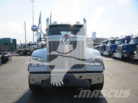 Kenworth W990 其他