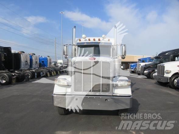 Peterbilt 389 曳引機組件