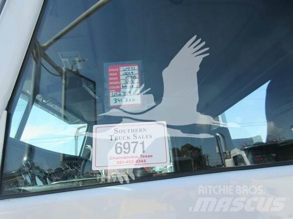 Peterbilt 389 曳引機組件
