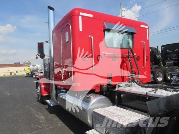 Peterbilt 389 曳引機組件