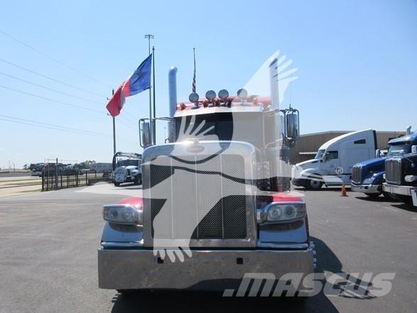 Peterbilt 389 曳引機組件