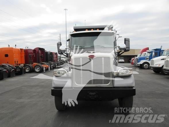 Peterbilt 567 傾卸式卡車