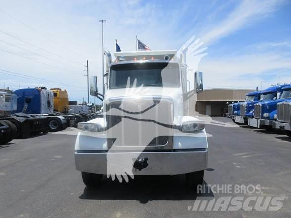 Peterbilt 567 傾卸式卡車