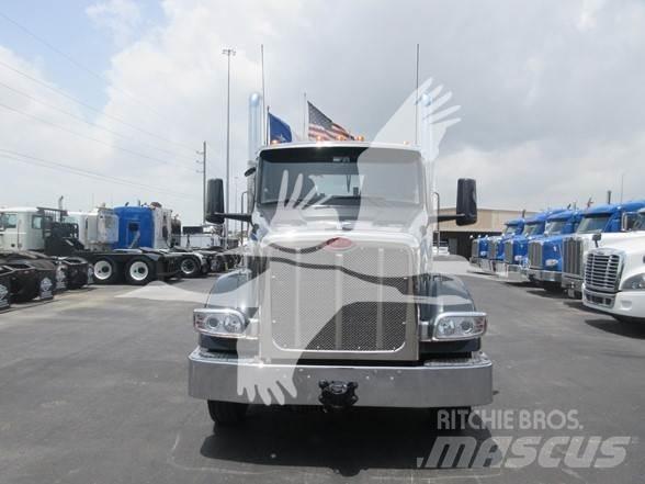 Peterbilt 567 曳引機組件
