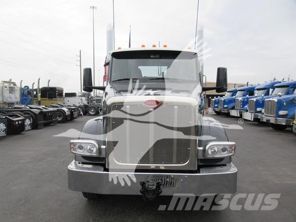 Peterbilt 567 曳引機組件
