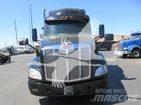 Peterbilt 579 曳引機組件