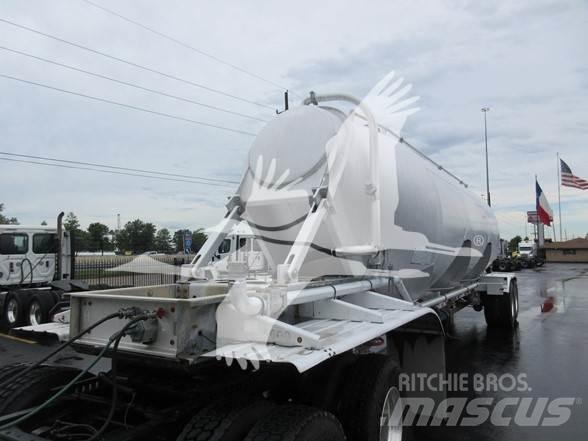 Polar  罐體半拖車