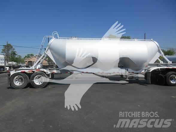 Polar 1000 GAL 罐體半拖車