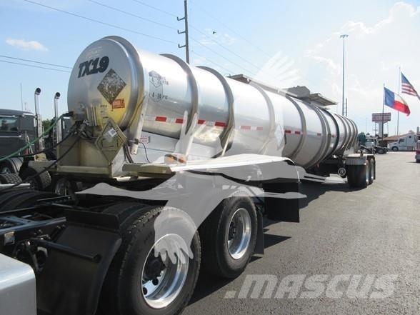 Polar DOT 407 罐體半拖車