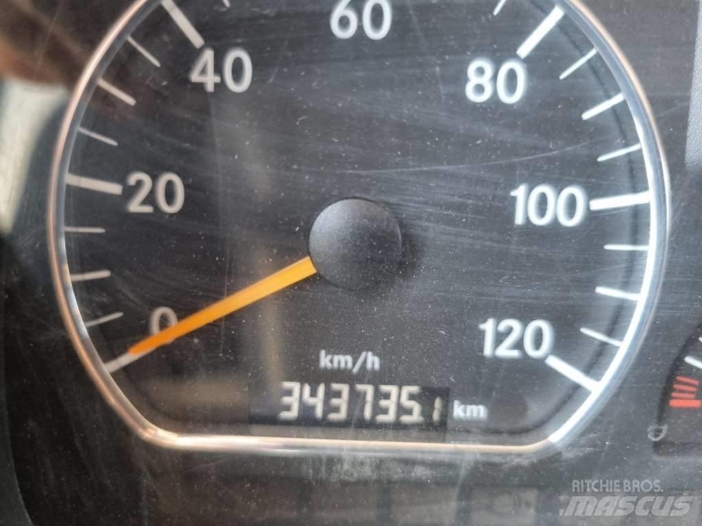 Mercedes-Benz 1833 貨櫃框架卡車