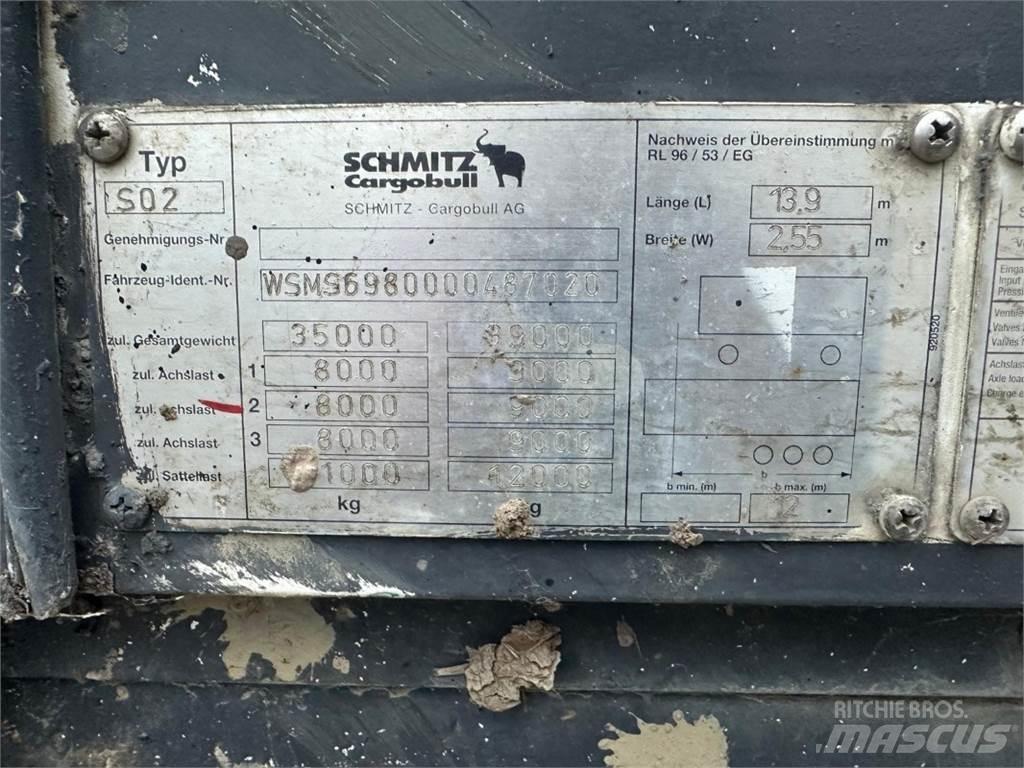 Schmitz S02 草捆拖車