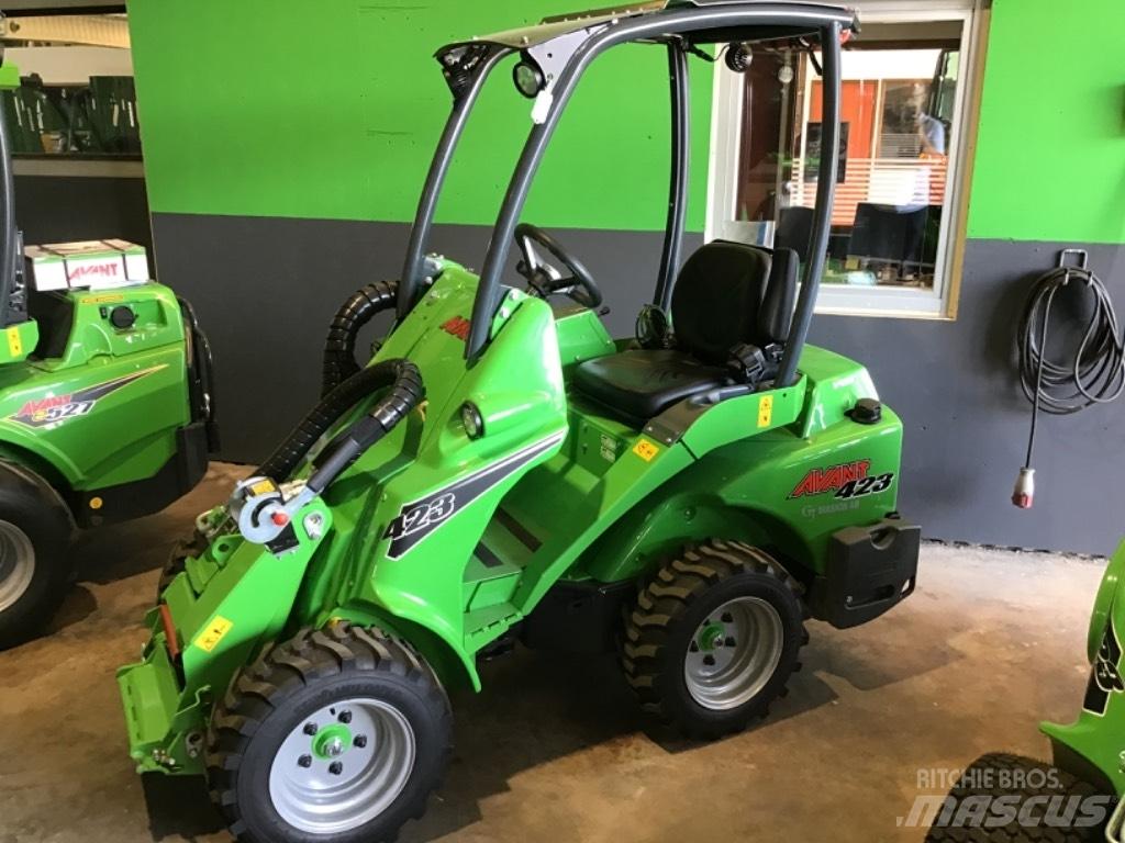 Avant 423 滑移轉向裝載機