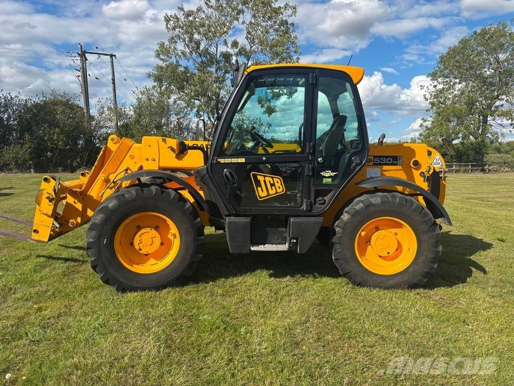 JCB 530-70 FS 伸縮臂操作車
