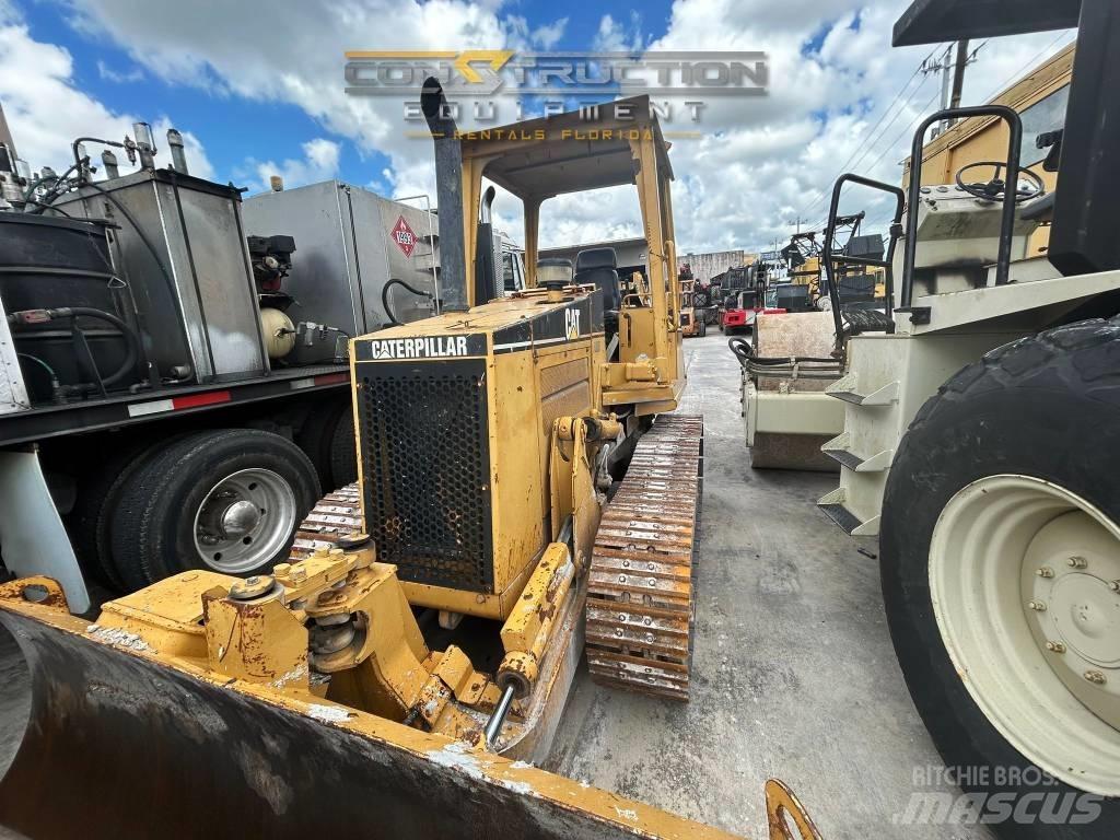 CAT D 3 C III 履帶推土機