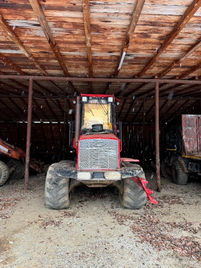 Valmet 840.4 集運機
