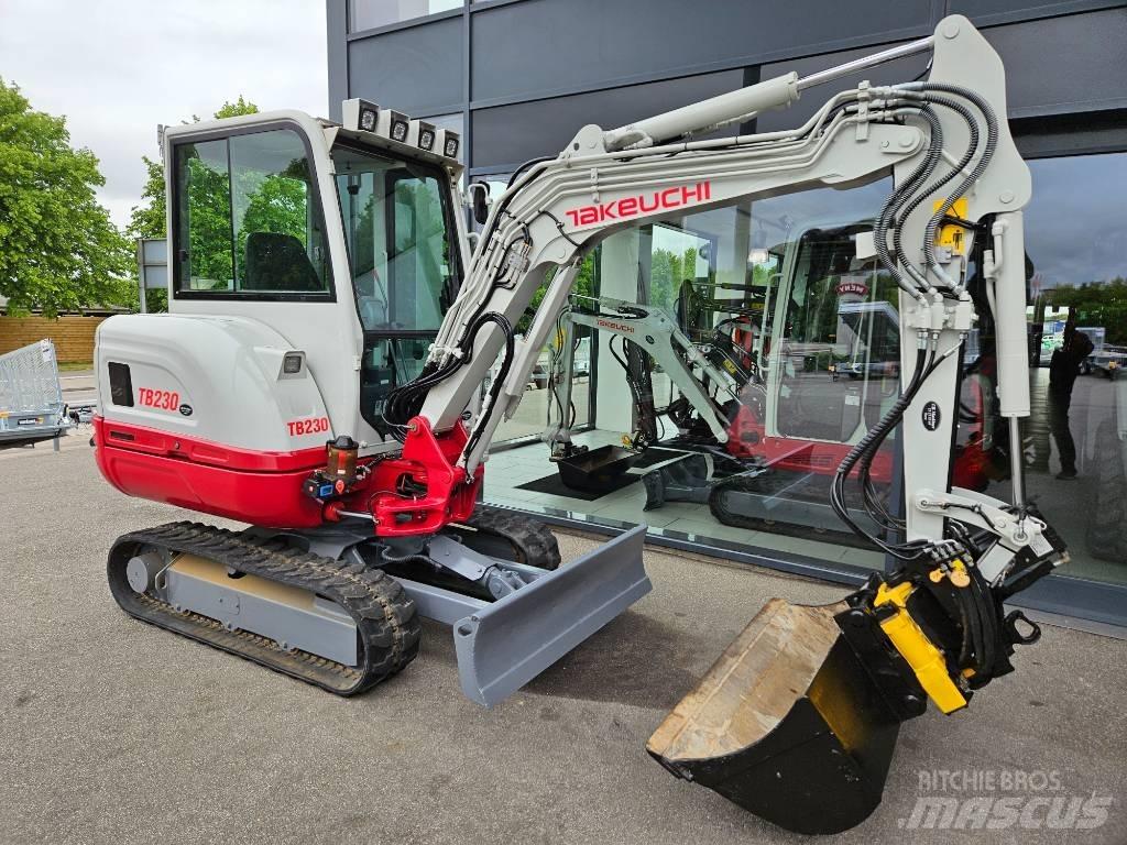 Takeuchi TB 230 小型挖土機/掘鑿機<7t(小型挖掘機)
