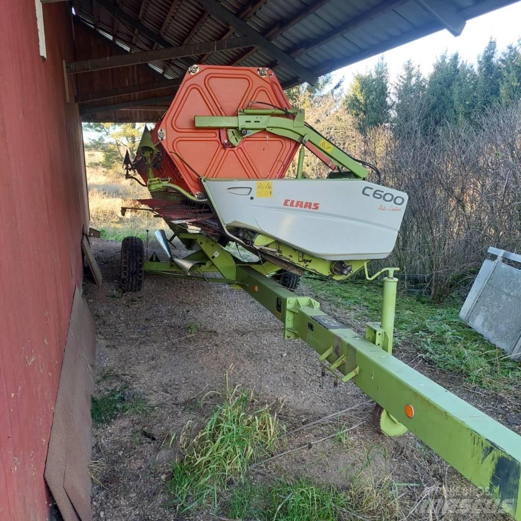 CLAAS Tucano 440 聯合收穫機