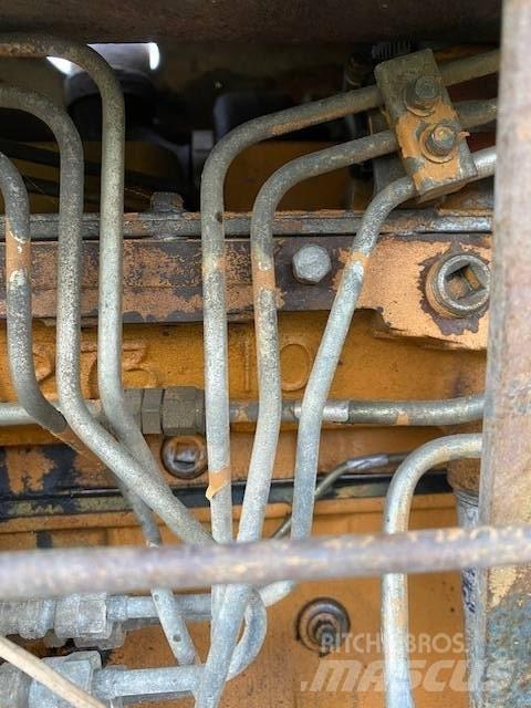 International S8A 集材機