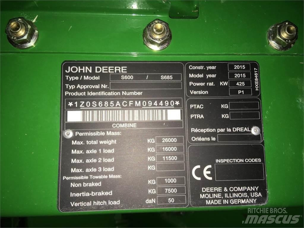 John Deere S685 聯合收穫機