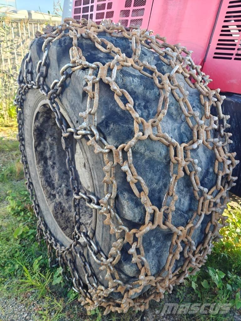 Valmet 911.4 收穫機