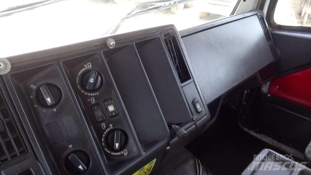 Mercedes-Benz 3535 傾卸式卡車