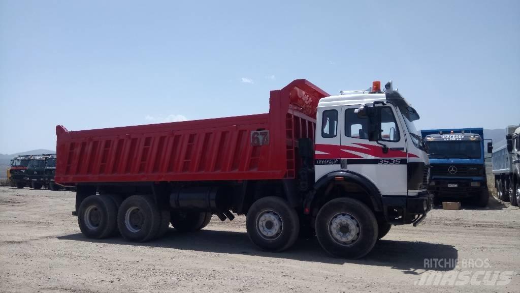 Mercedes-Benz 3535 傾卸式卡車