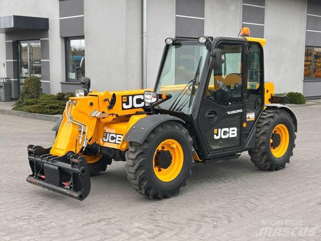 JCB 525-60 AGRI 農業用伸縮臂裝載機