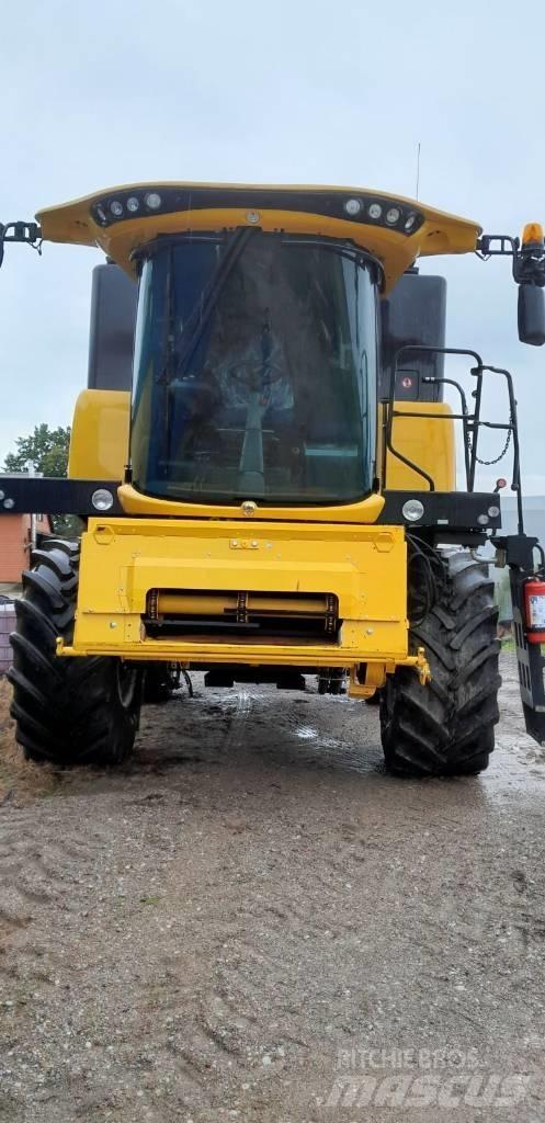 New Holland CX 5.80 聯合收穫機