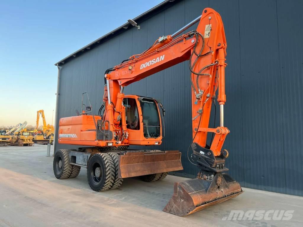 Doosan DX170W 旋轉式挖土機/掘鑿機/挖掘機