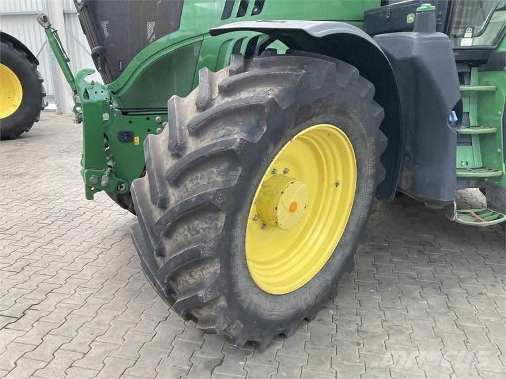 John Deere 6195R 曳引機